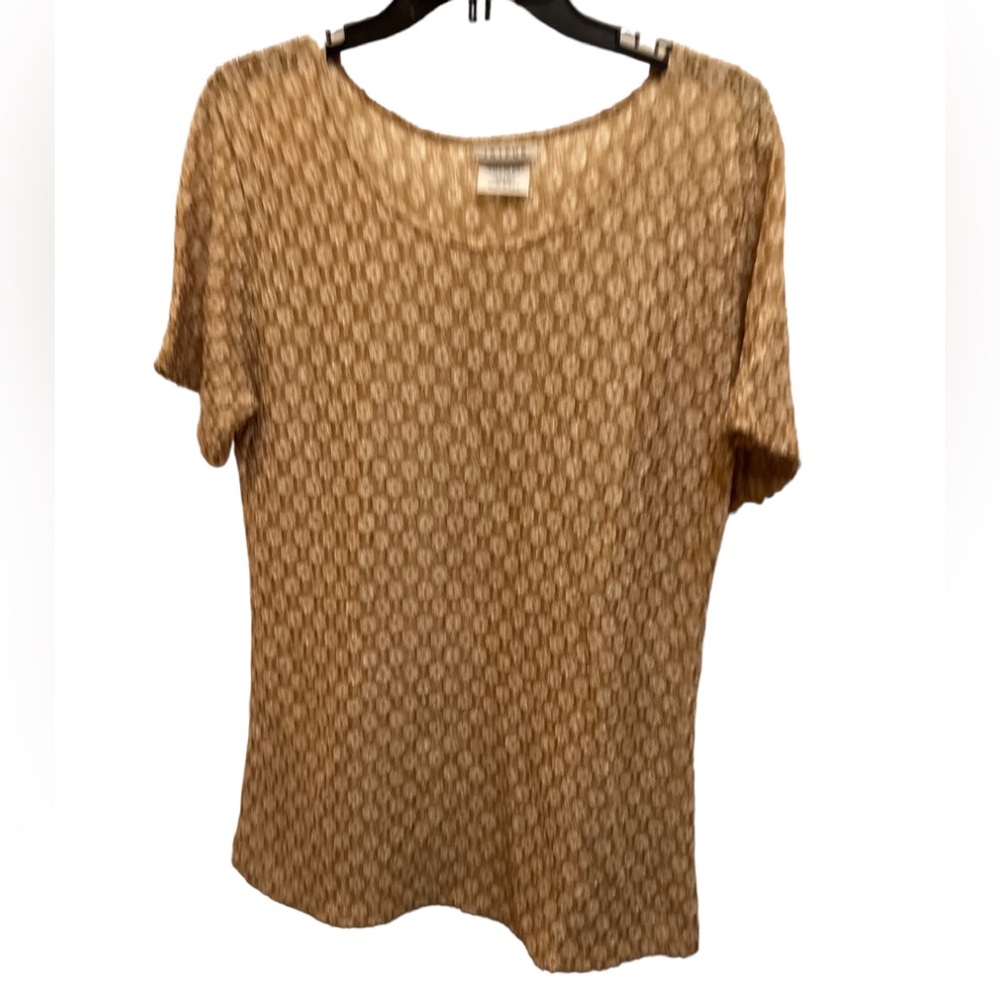 Jaipur Floral Embossed Design Gold with White Size XL NWT